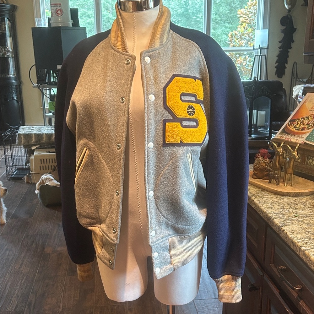 Vintage Hatchers Sz M Gray and Navy Varsity Jacket with Yellow Basketball Patch